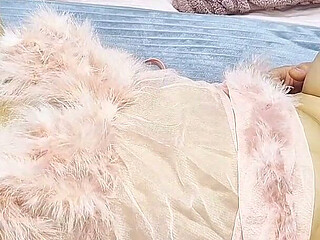 My Chewing Gum Is the Same Color as My Baby Doll