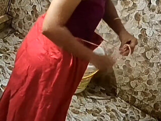 Sexy Figure big tits Indian Girlfriend Bathing and dress changing