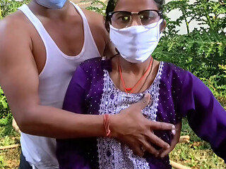 Indian pados ki bhabhi ki desi style mein gand Mari