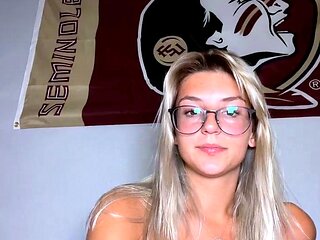 Hottest Amateur 19yo Blonde Teen going solo on Webcam