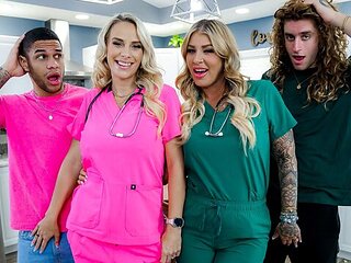 Delightful Alex Harper and Natalie Brooks - straight hair video - Reptyle Selects