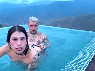 Tinder Date Ends in Outdoor Sex with Chicamocha Cannon in the Background