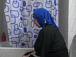 Muslim Woman Is Shocked!!! She Accidentally Sees My Big Cock!