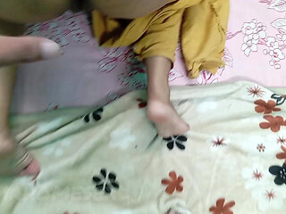 Muslim Hijabi Sexy Housewife Sex with Servant