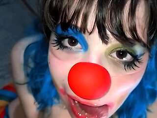Clown girl gives the sloppiest head for cum. She likes a little facefuck