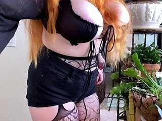 Close up MiLF getting it in the ass