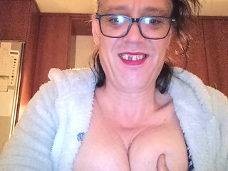 40 centimeters inside me and I came a lot