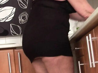 German granny blonde slut fucked hard in kitchen amateur