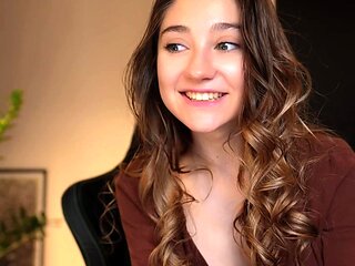 Hot amateur webcam teen masturbates for their fans