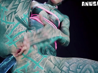 Your Trippy hippie plays with pippie and anal dildo