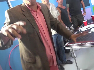 Prick And Treat For 3 Attractive Harlots