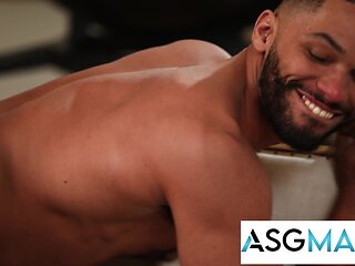 Ex Boyfriends Have Passionate Reunion Bang - Disruptive