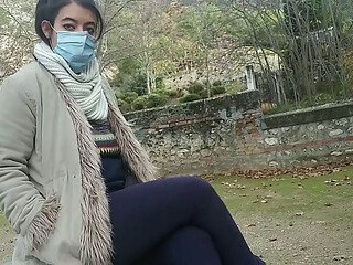 RISKY BLOWJOB IN THE STREET PUBLIC PARK