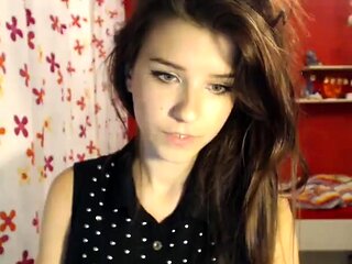 Amateur Webcam Chick Masturbates On Webcam More at