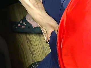 Melove Giving a FootJob to Naelor Part 2