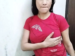 Naukrani ko paise dekar kichen me chod diya