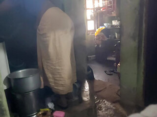 Hot women in bathroom show his body