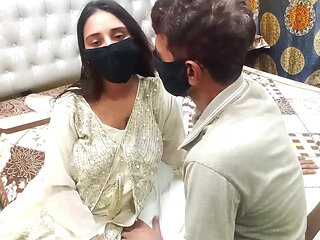 Indian Desi Big Boobs Bhabhi Blowjob Cum in Mouth oral Sex