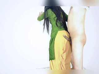 Desi Bhabhi Horny Indian Pussy Fuck - Hindi Audio XXX Video