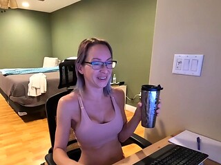 Hot amateur webcam teen masturbates for their fans