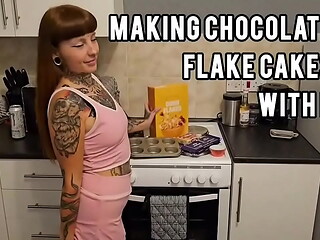 WHO LIKES CHOCOLATE FLAKE CAKES? EVEN BETTER WITH PEE!VIDEO IN COMMENTS