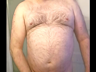 Nude Martin Lavall&eacute_e masturbates