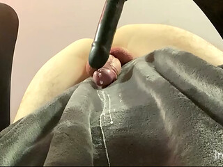 Ruined vibrated cum