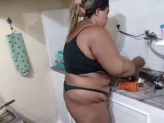 Stepmom Home Alone: I'm Your Stepson and Can't Help But Get Excited Seeing You in Lingerie