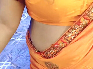 Big indian aunty fuck her boyfriend