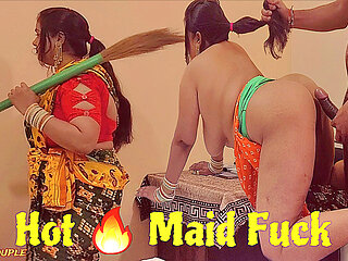 Hot maid enjoyful quick fuck with owner.