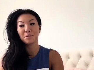 Amateur Anal Toying Asian GF