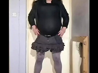 as a crossdresser i am so confident to meet you the way i am dressed if it gets me a arssfuck a deepthroat cumshot and pee to wash it down with aswel as it being filmed then i will do it