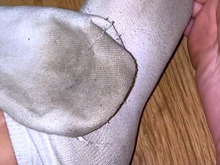 Amateur Foot Fetish Girlfriend Sucks and gives a Footjob