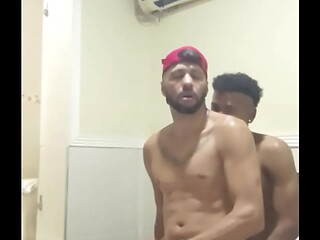 Com Black dotado no hotel