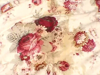 MILF Slut Wants Anal and Squirt