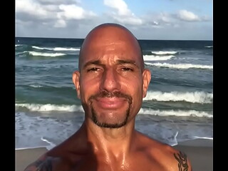 THE HAPPY PORNSTAR MAXXX LOADZ