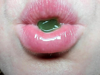 Julie Bliss - Giantess