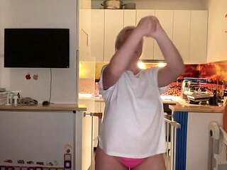 Hottie lovely: Big Tits, Babe  Blonde Porn