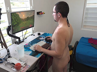 A HORNY, NAKED MAN PLAYS MINECRAFT #4