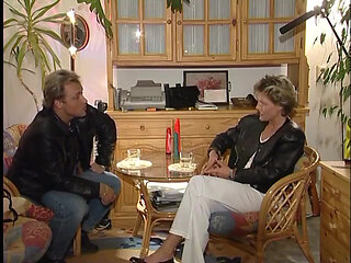 Big green dildo for nasty MILF