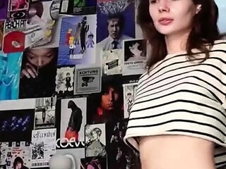 Close up teen wet pussy orgasm