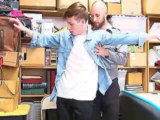 Dumb Twink Criminal Blows A Hung Cop
