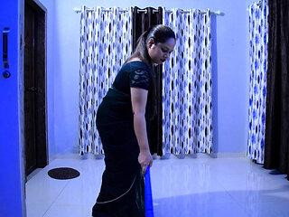 MAID WAS SHOCKED TO SEE HER MALIK PENIS ERECT