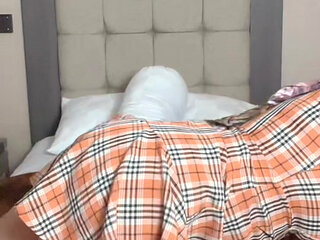 Latest Indo - Sister-in-law masturbates to crot a lot