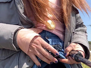 No155 Tucking in the Car