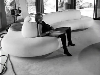 Blake Mitchell: an Amazing MILF Who Wants to Feel the Orgasm Inside of Her...