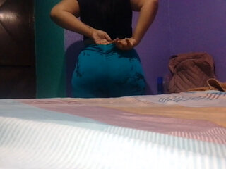 My stepcousin likes to see my big ass when I change to go to the GYM