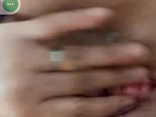 Morning video sex while taking a bath of my wife she loves it so much she orgasm