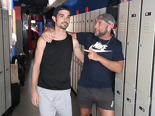 The slut twink Nando Rey got fucked raw by Viktor Rom