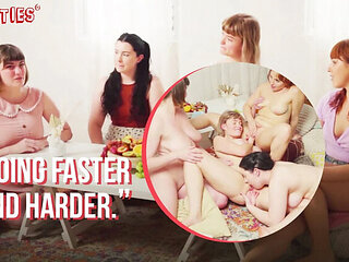 Hot Lesbian Workshop: 4 Sexy Ladies Learn Oral Sex Techniques on Laney Day